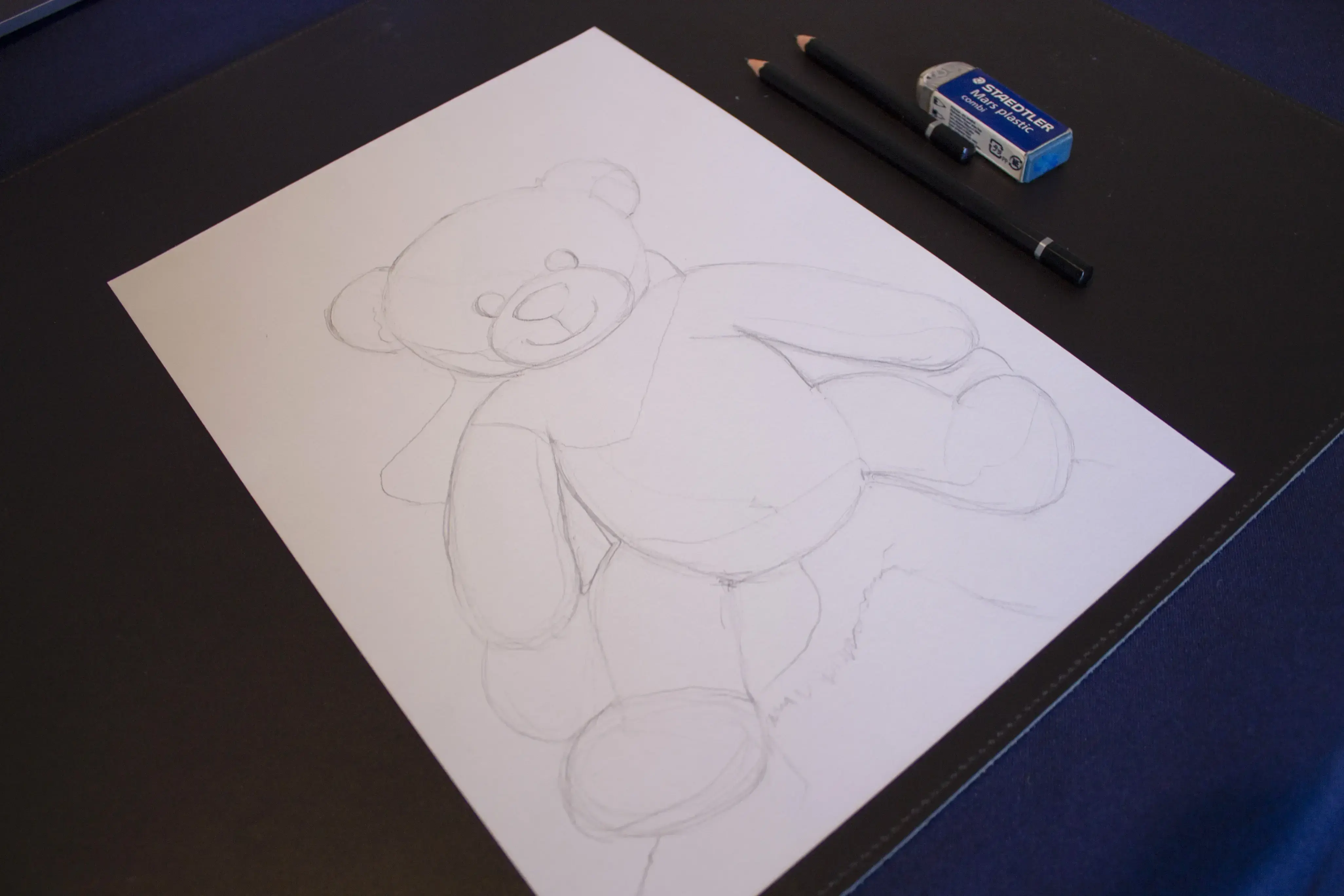 drawing of the shadows of a bear to illustrate the contrast enhancement