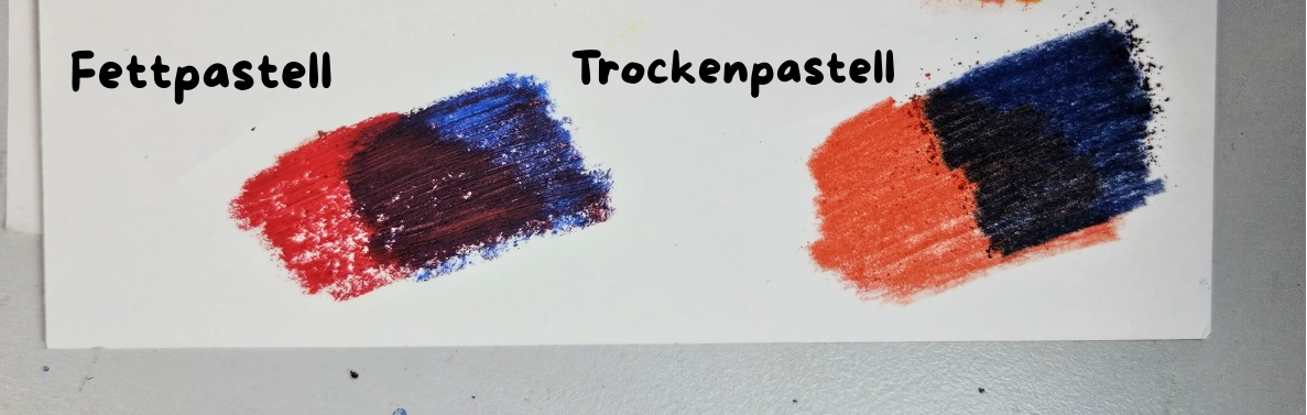 die Unterschiede in der Schichtüberlagerung zwischen trockenem Pastell und Ölpastell