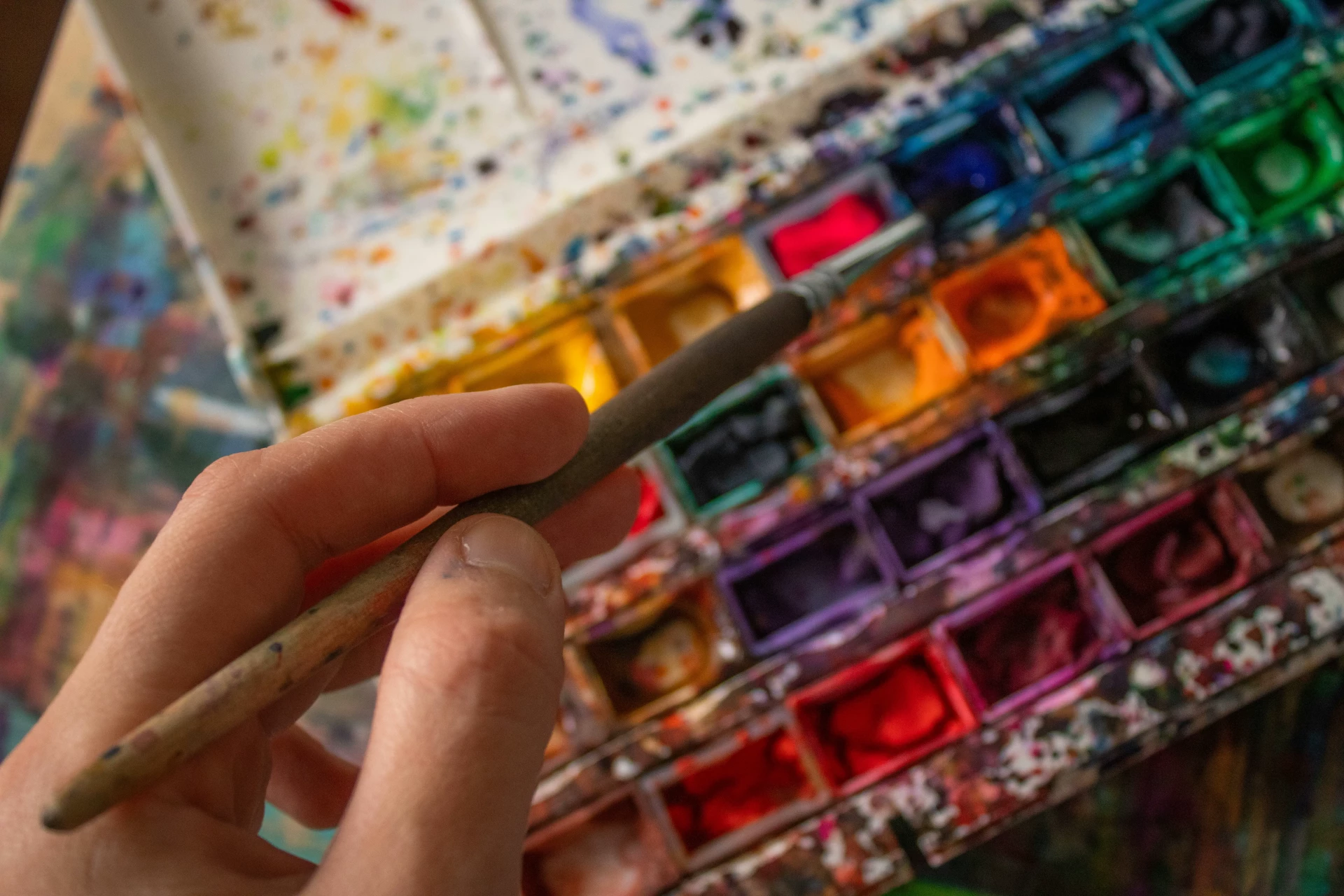 the use of the watercolor wash technique