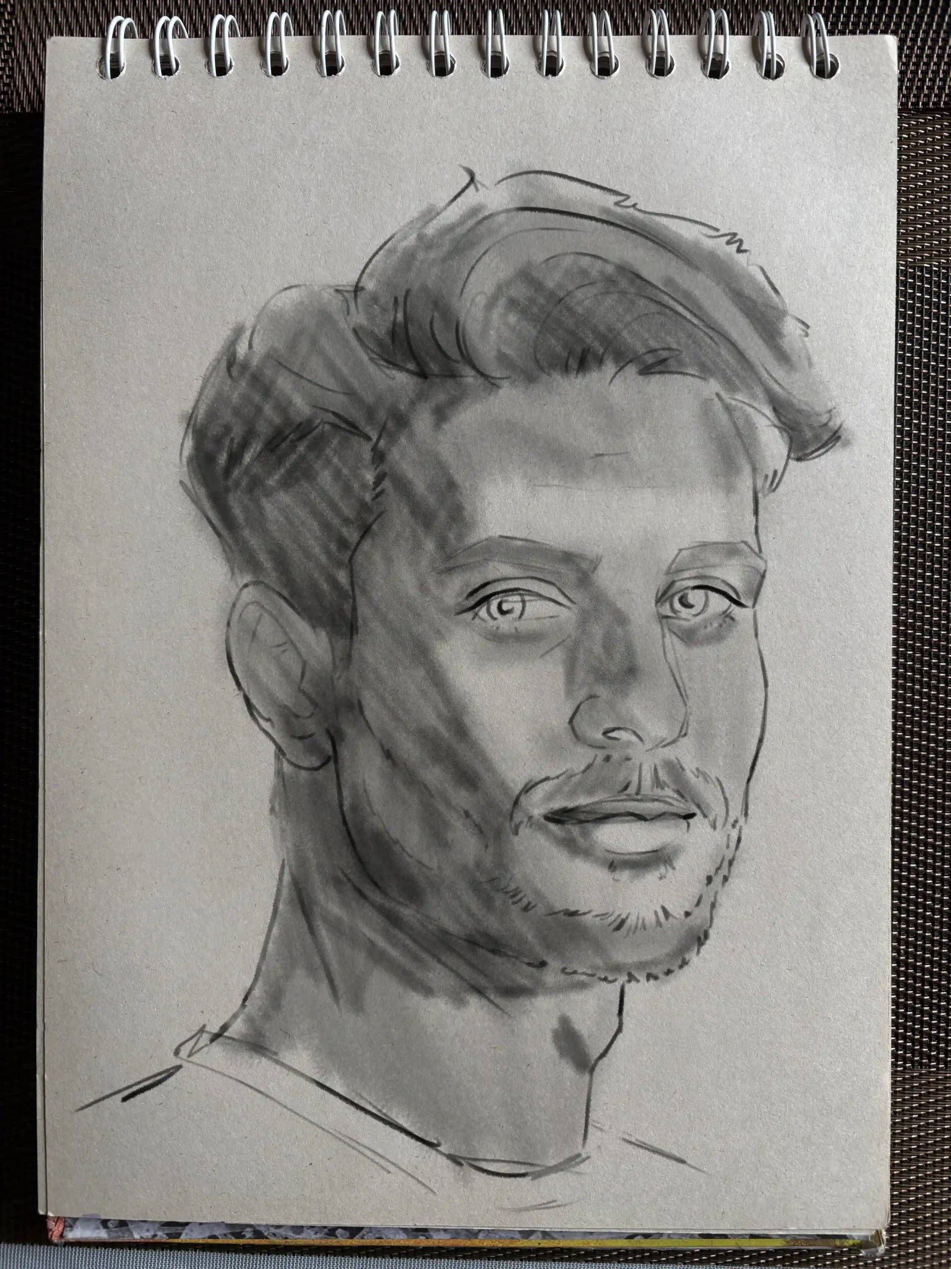 dessiner les couches sombres d’un visage